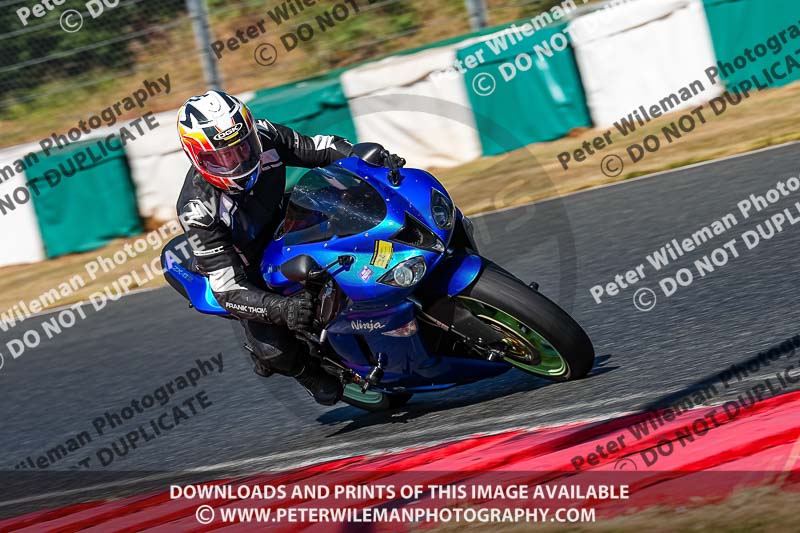 enduro digital images;event digital images;eventdigitalimages;mallory park;mallory park photographs;mallory park trackday;mallory park trackday photographs;no limits trackdays;peter wileman photography;racing digital images;trackday digital images;trackday photos